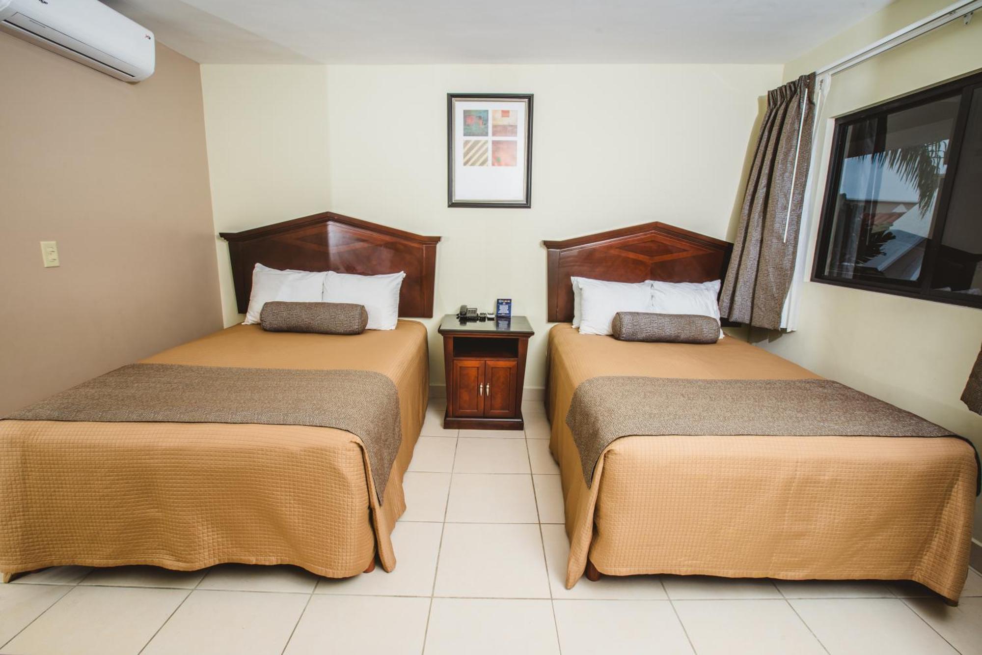 Del Mar Inn Rosarito Room photo